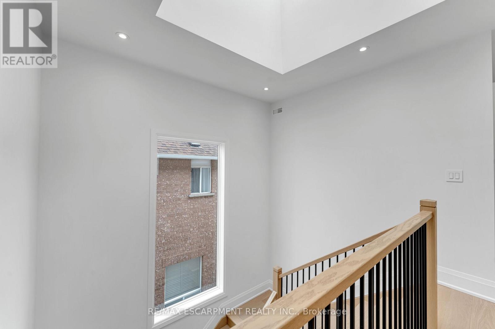 2350 Eighth Line, Oakville, Ontario  L6H 7E6 - Photo 46 - W13032326