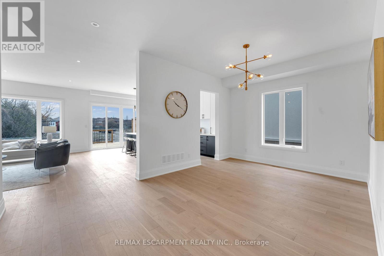 2350 Eighth Line, Oakville, Ontario  L6H 7E6 - Photo 8 - W13032326