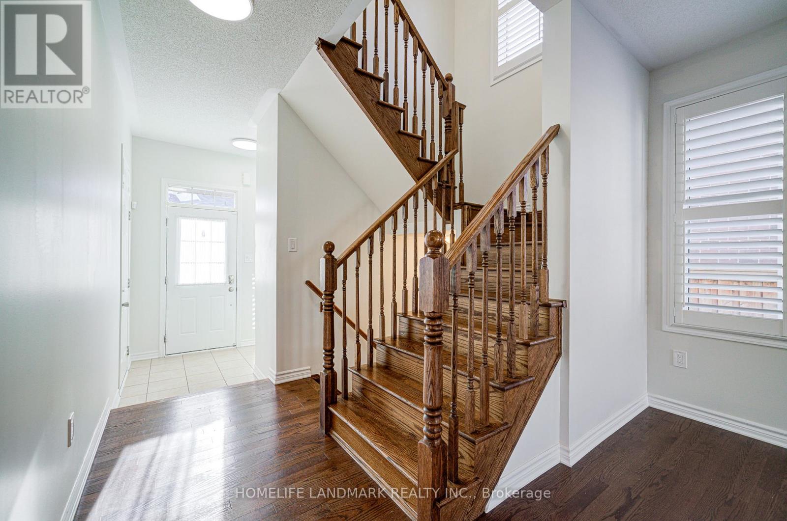 1391 Whitney Terrace, Milton, Ontario  L9E 0B8 - Photo 3 - W13032336