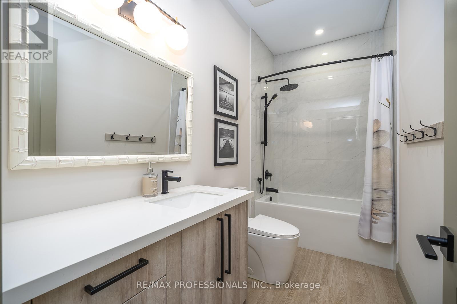 1039 Lorne Park Road, Mississauga, Ontario  L5H 2Z9 - Photo 43 - W13032352