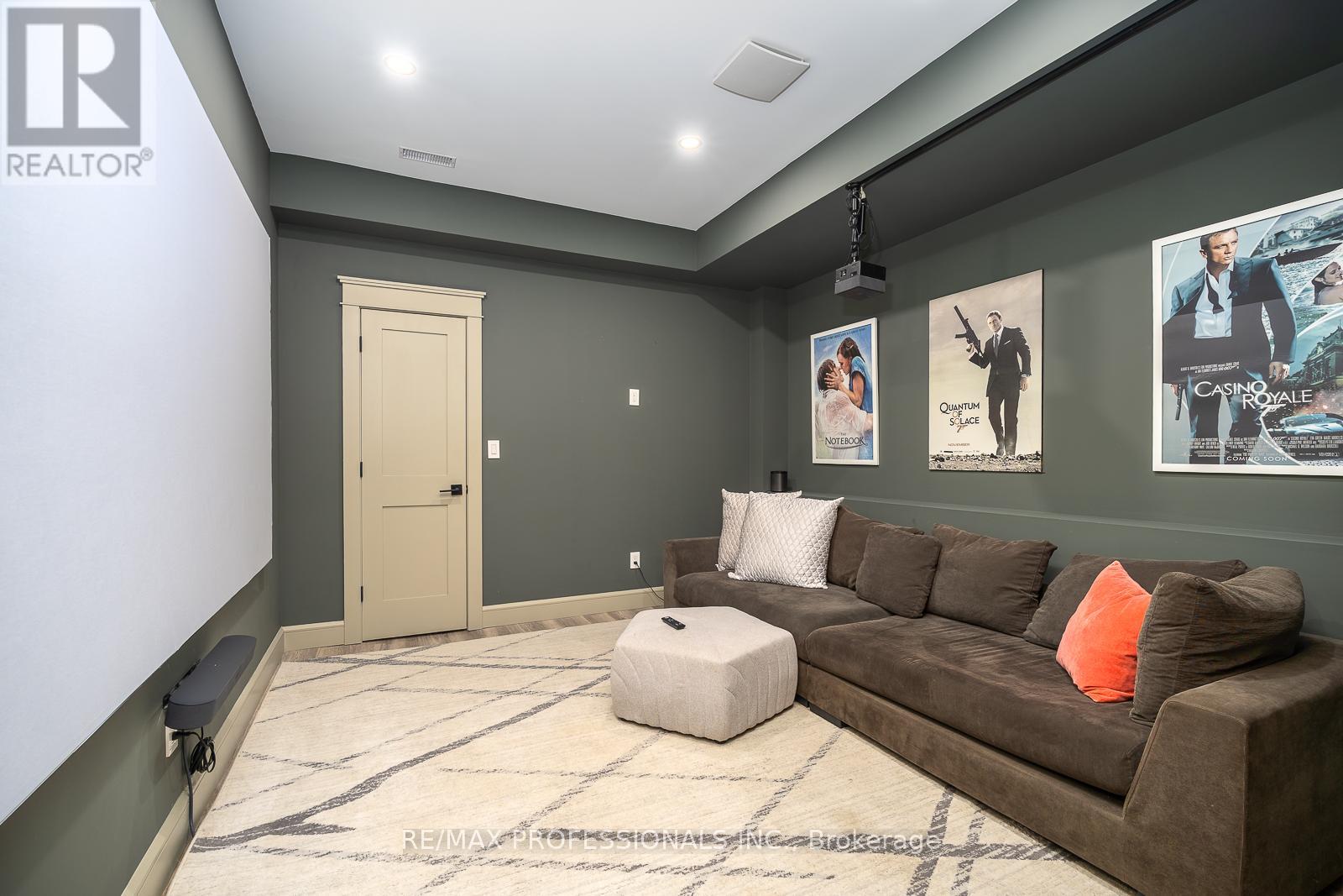 1039 Lorne Park Road, Mississauga, Ontario  L5H 2Z9 - Photo 44 - W13032352