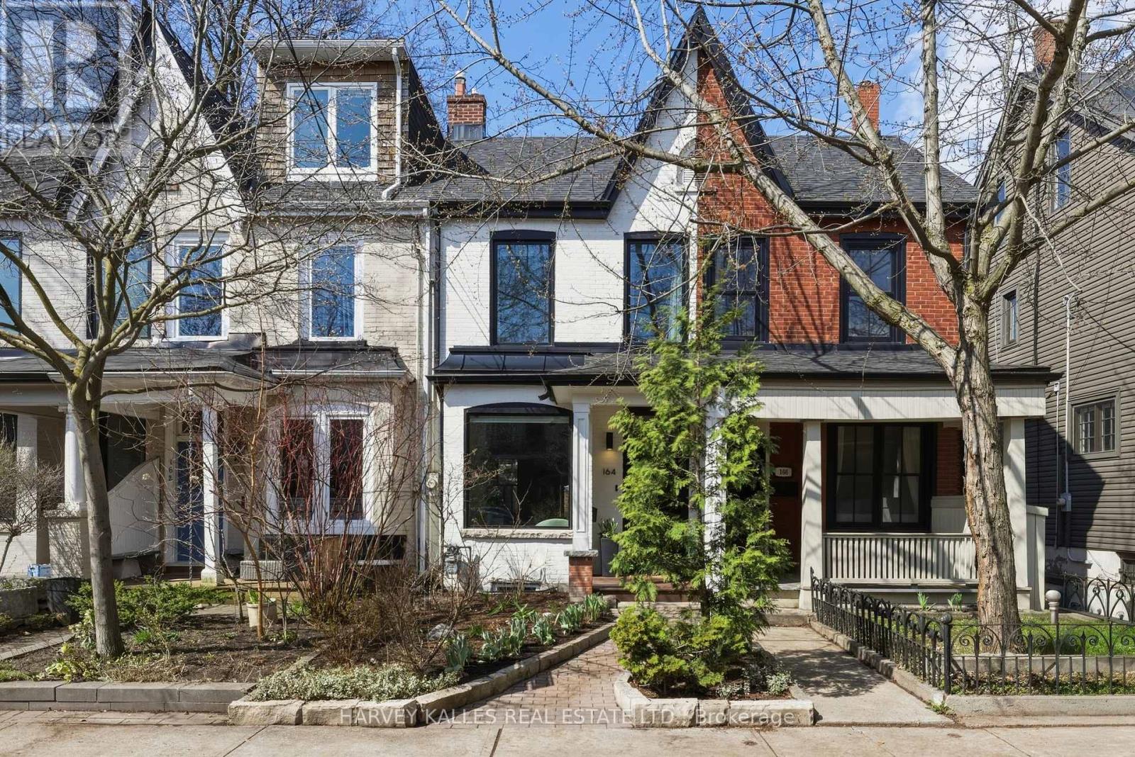 164 ALBANY AVENUE, Toronto, Ontario