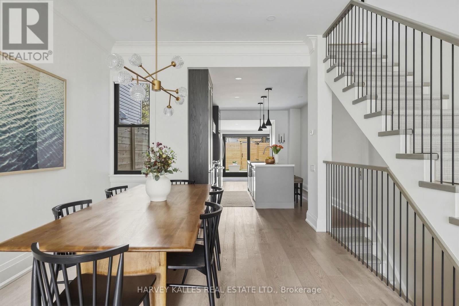 164 Albany Avenue, Toronto, Ontario  M5R 3C6 - Photo 6 - C13031976