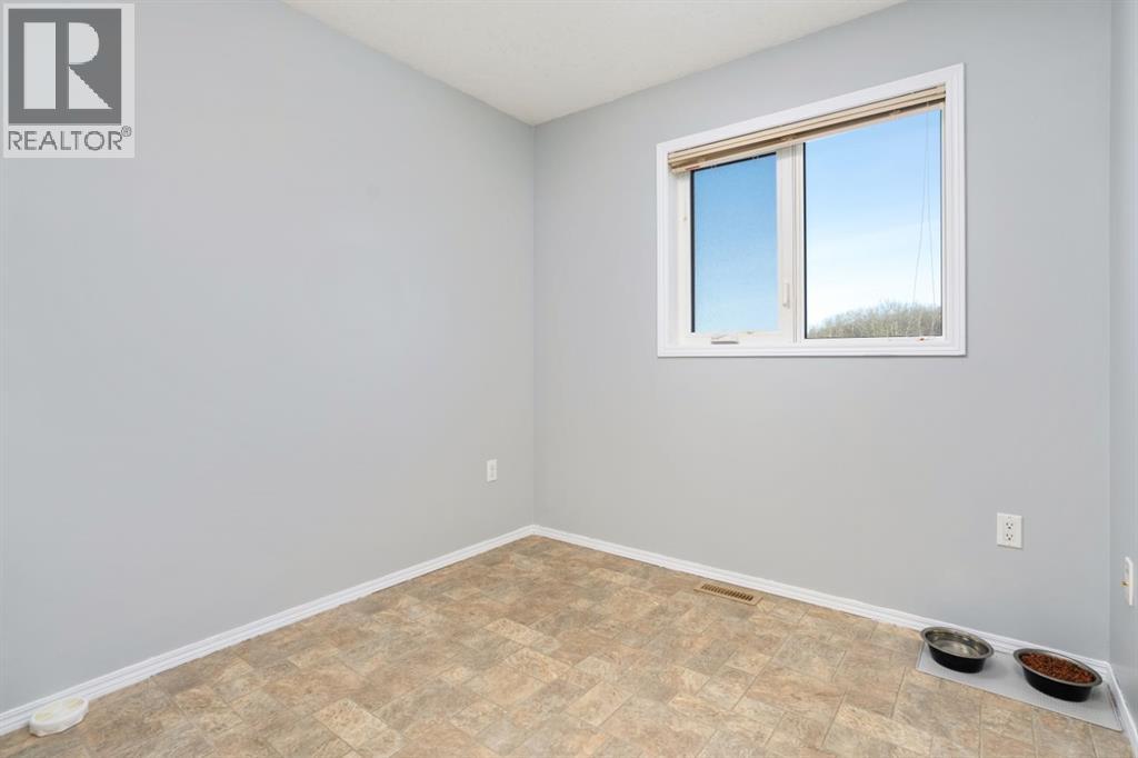 7601 41 Avenue, Camrose, Alberta  T4V 4C7 - Photo 20 - A2285531
