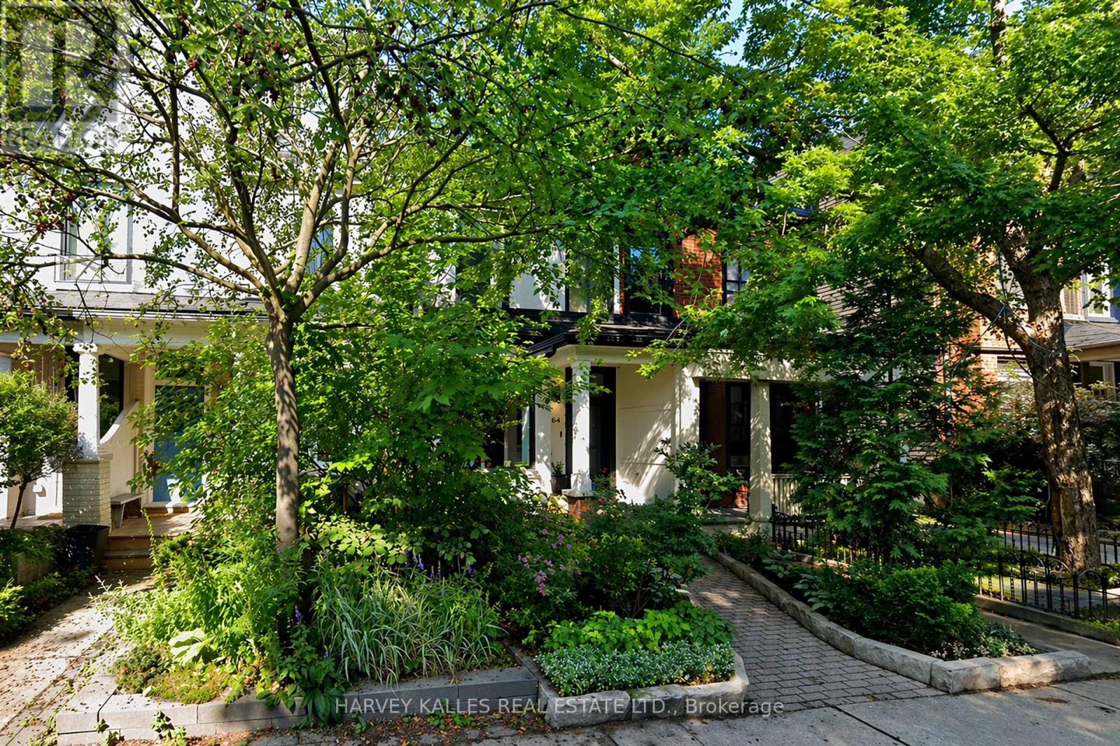 164 Albany Avenue, Toronto, Ontario  M5R 3C6 - Photo 3 - C13031976