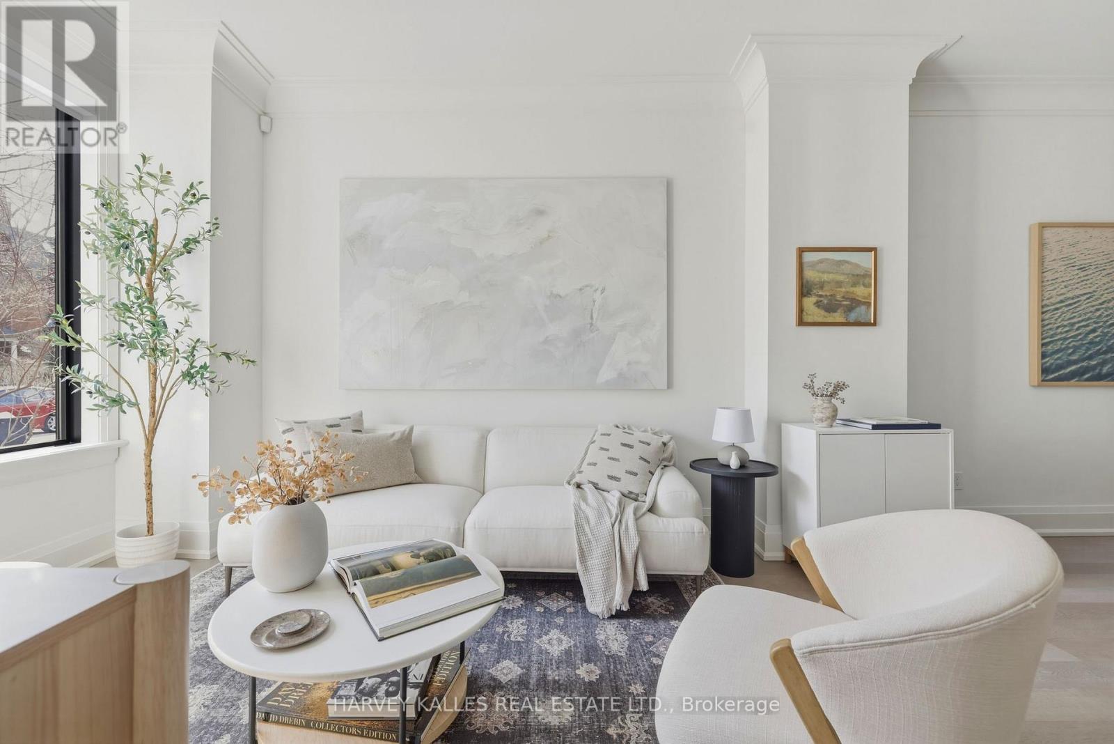 164 Albany Avenue, Toronto, Ontario  M5R 3C6 - Photo 4 - C13031976