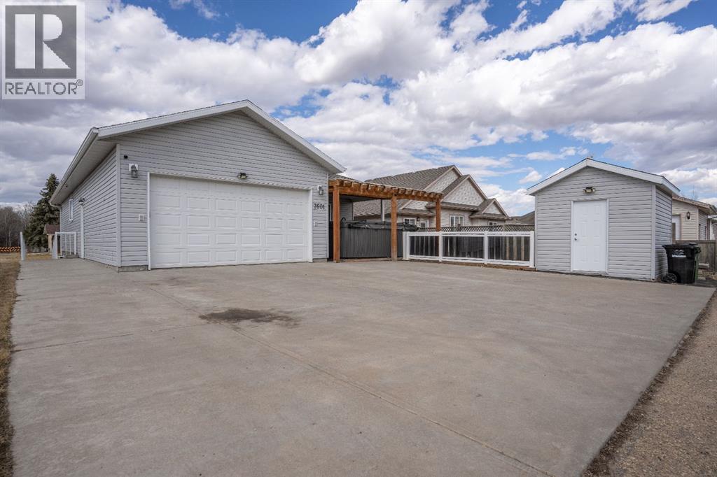 7601 41 Avenue, Camrose, Alberta  T4V 4C7 - Photo 38 - A2285531