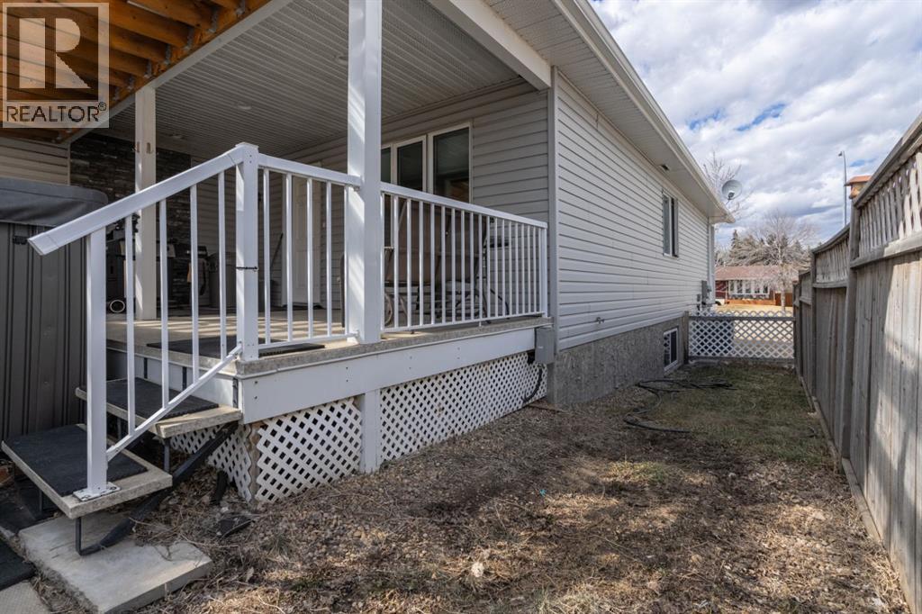 7601 41 Avenue, Camrose, Alberta  T4V 4C7 - Photo 36 - A2285531