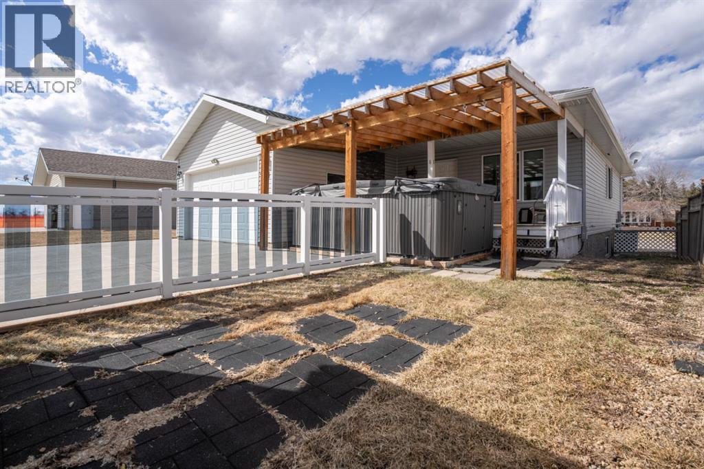 7601 41 Avenue, Camrose, Alberta  T4V 4C7 - Photo 37 - A2285531