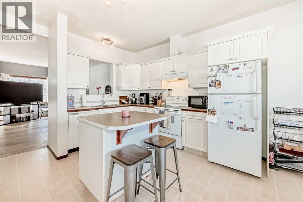 69 Abel Close, Red Deer, Alberta  T4R 2Y2 - Photo 6 - A2300797