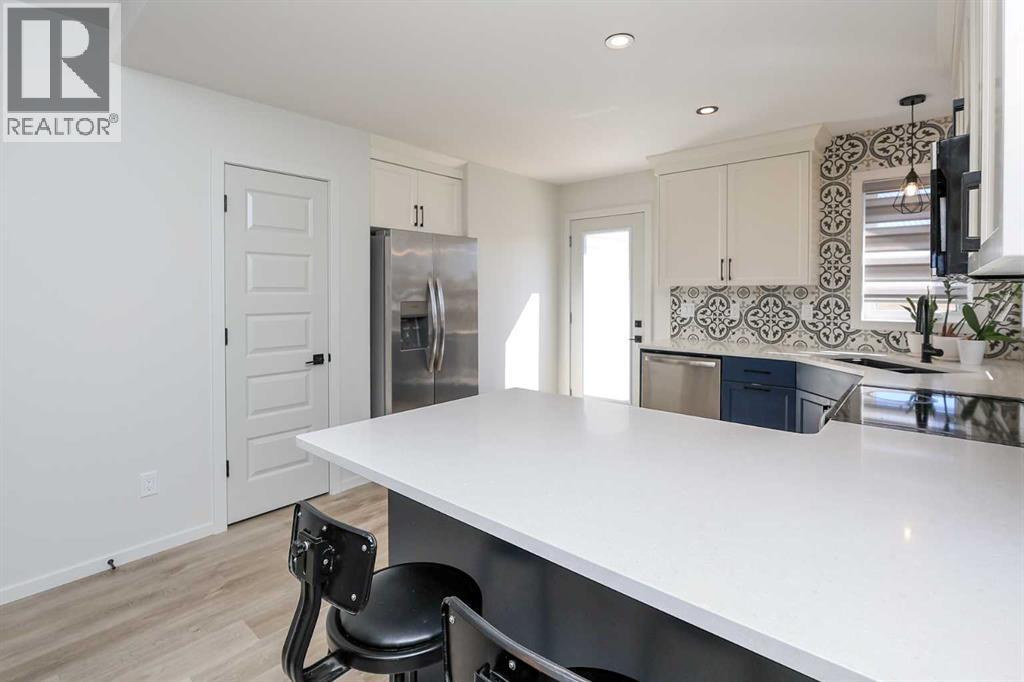 195 Thomlison Avenue, Red Deer, Alberta  T4P 3E6 - Photo 9 - A2303919