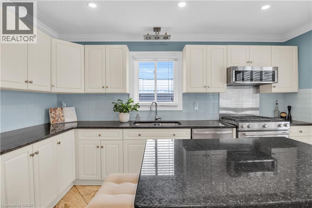 197 Autumn Hill Crescent, Kitchener, Ontario  N2N 1K9 - Photo 5 - 40823192