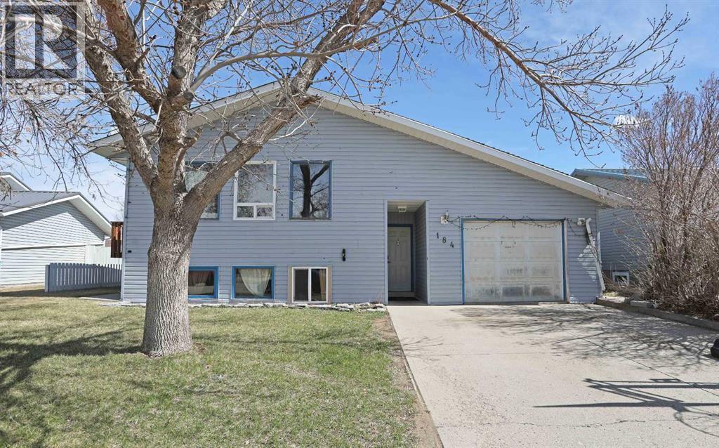 184 Upland Boulevard W, Brooks, Alberta  T1R 0R1 - Photo 3 - A2302379