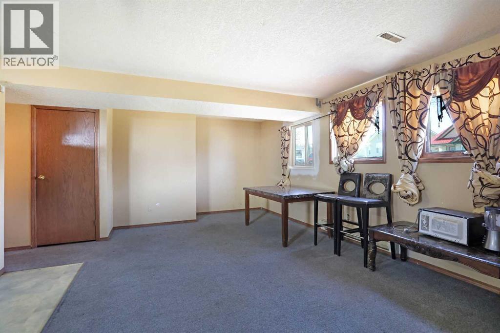 184 Upland Boulevard W, Brooks, Alberta  T1R 0R1 - Photo 28 - A2302379