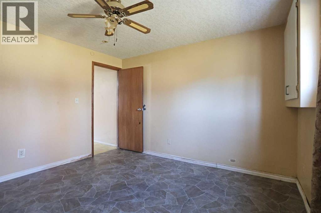 184 Upland Boulevard W, Brooks, Alberta  T1R 0R1 - Photo 34 - A2302379