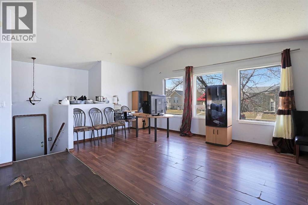 184 Upland Boulevard W, Brooks, Alberta  T1R 0R1 - Photo 9 - A2302379