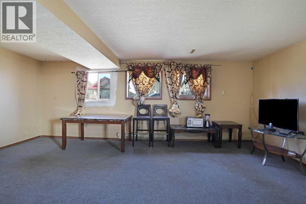 184 Upland Boulevard W, Brooks, Alberta  T1R 0R1 - Photo 27 - A2302379