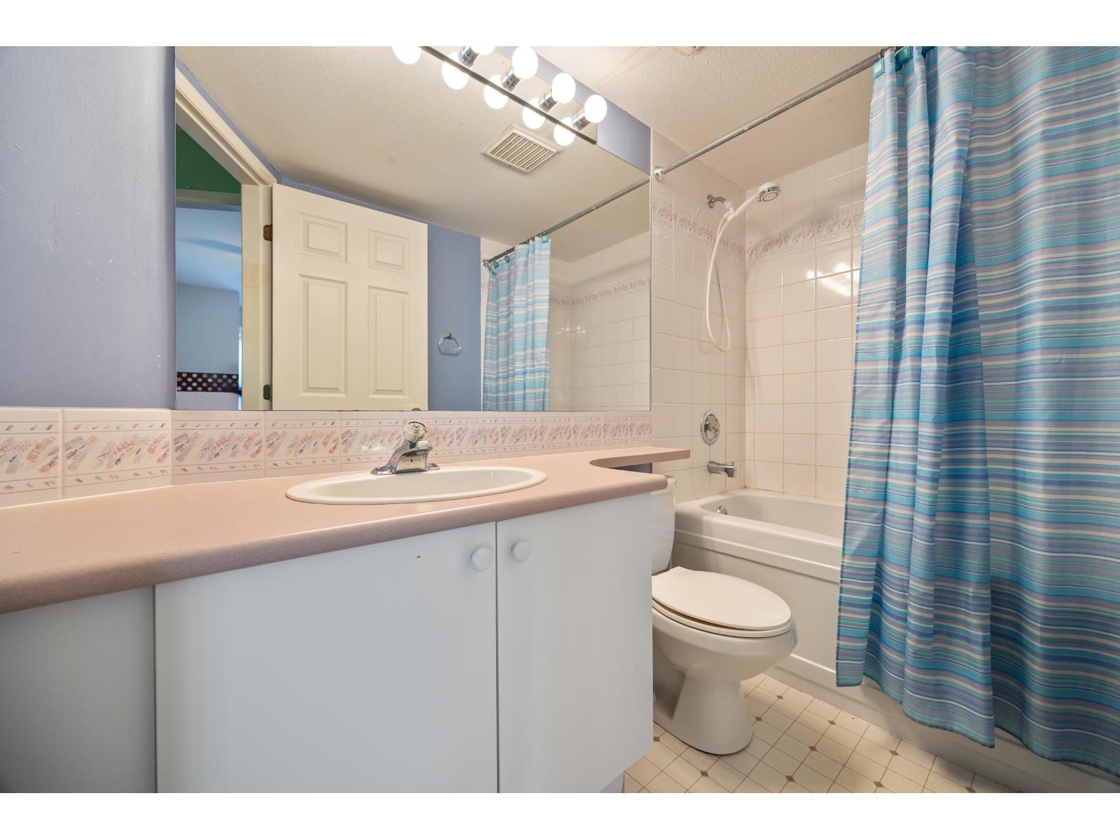 202 20277 53 Avenue, Langley, British Columbia  V3A 3V2 - Photo 14 - R3110476