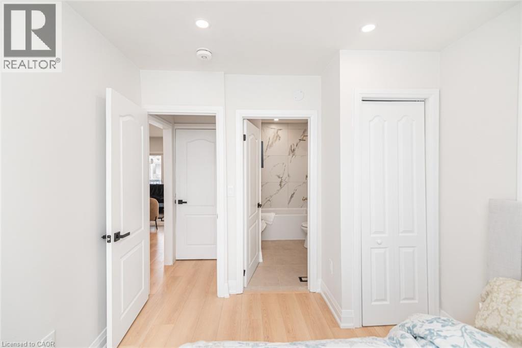 297 Britannia Avenue, Hamilton, Ontario  L8H 1Y2 - Photo 27 - 40823208