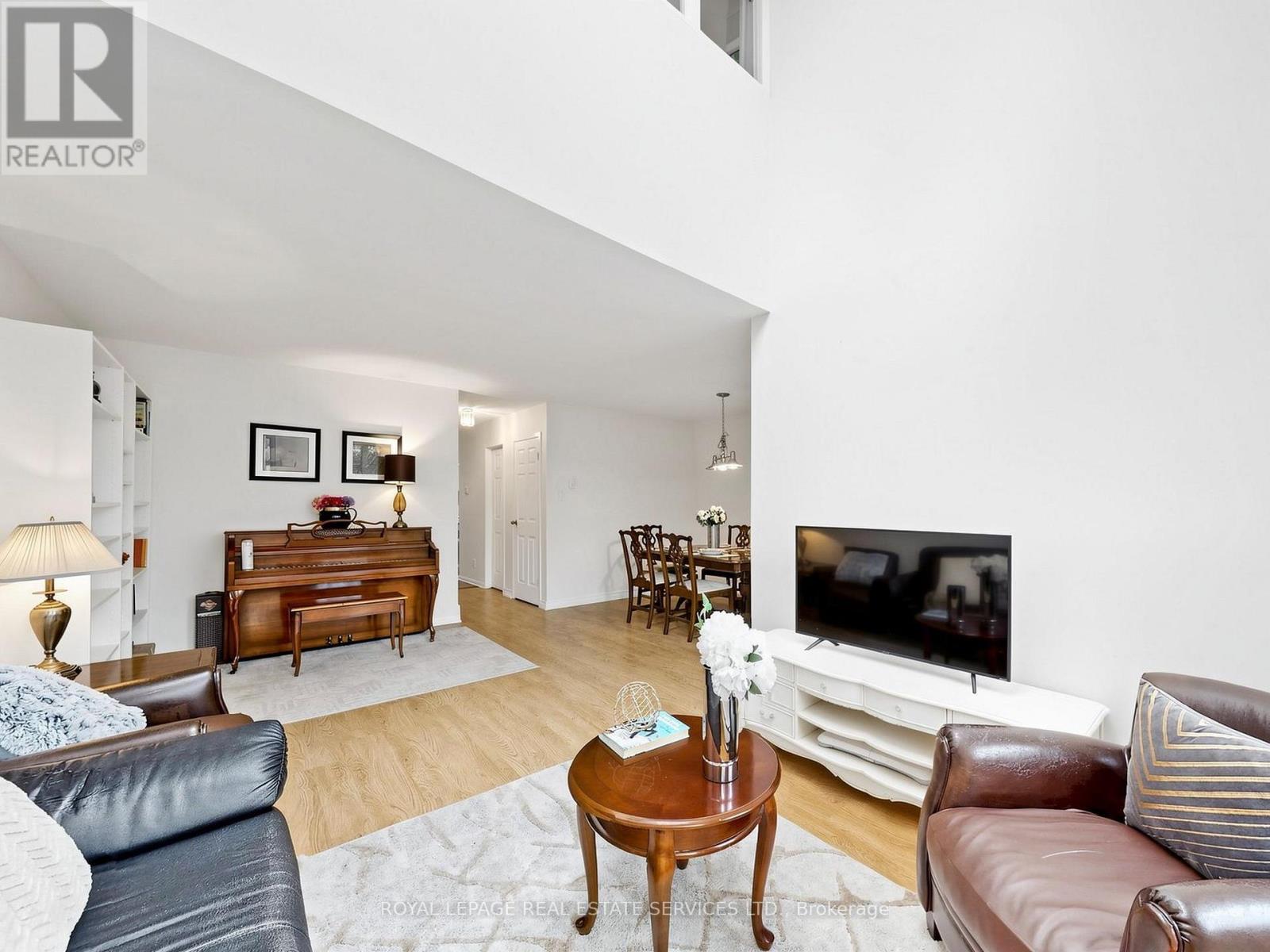 21 - 530 Falgarwood Drive, Oakville, Ontario  L6H 1N3 - Photo 8 - W13018532