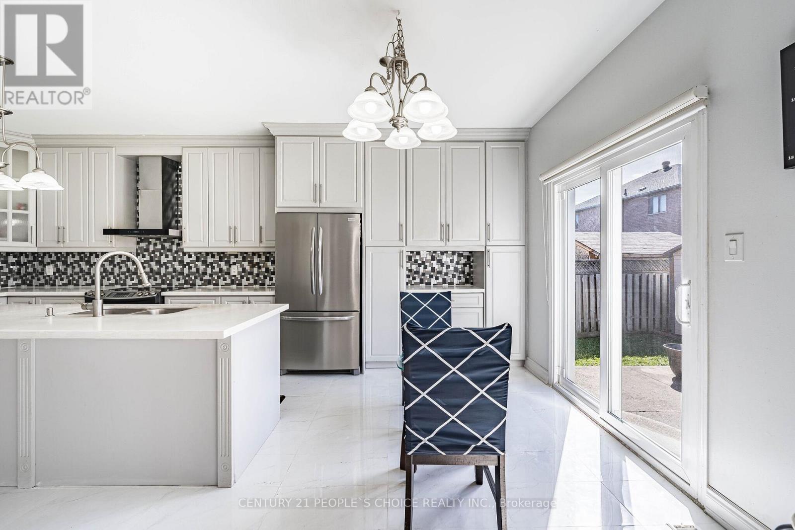 23 Smoothwater Street, Brampton, Ontario  L6R 2G2 - Photo 17 - W13024702