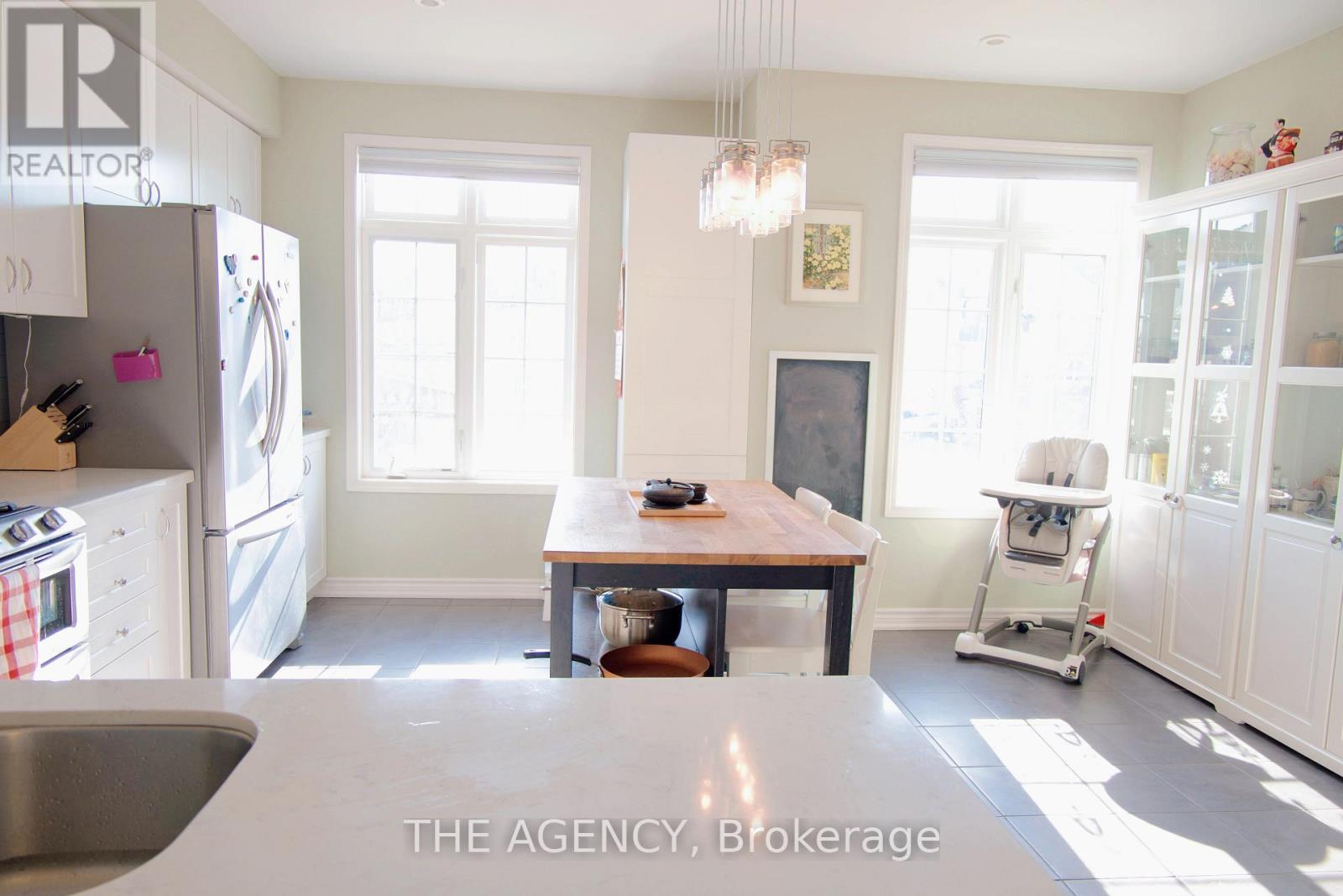 6 - 1127 Haig Boulevard, Mississauga, Ontario  L5E 2M6 - Photo 5 - W13025848