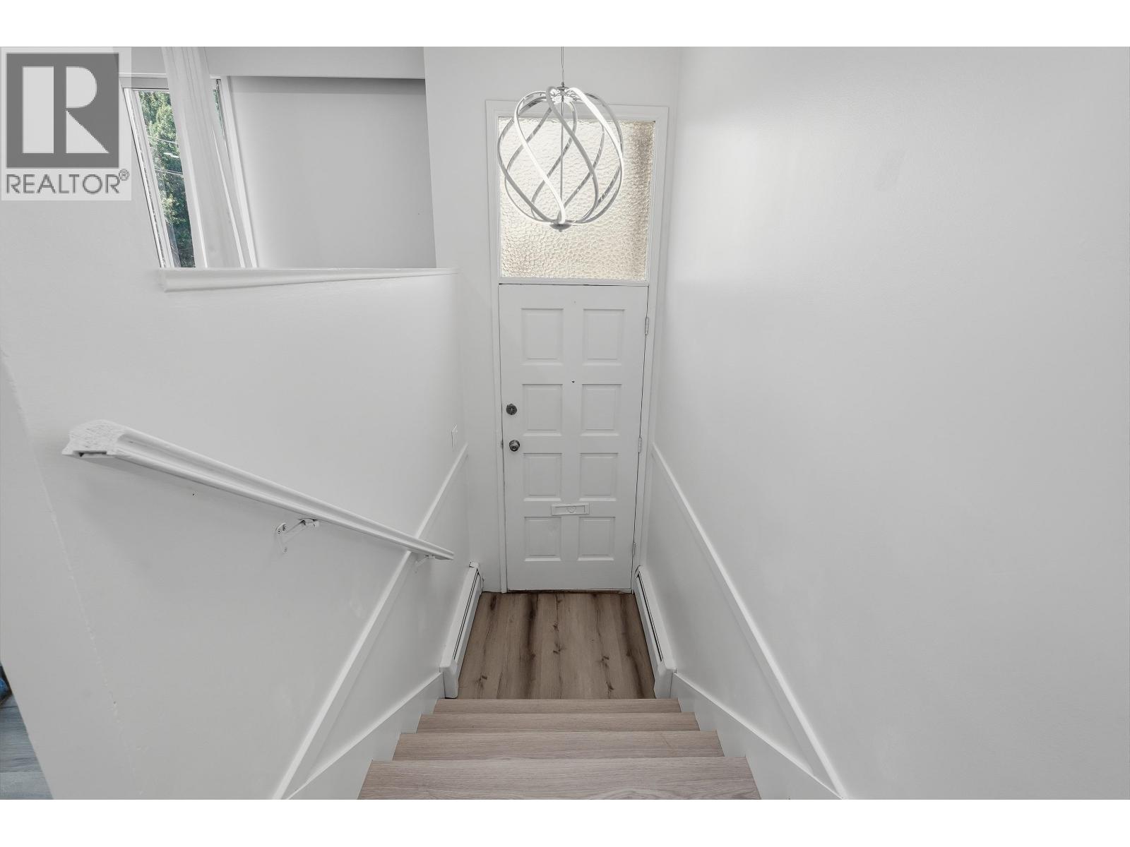 2342 Kelly Avenue, Port Coquitlam, British Columbia  V3C 1Y2 - Photo 5 - R3114511