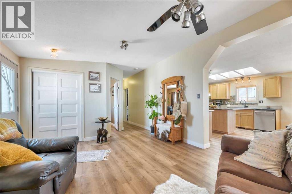 233076 Range Road 245, Rural Wheatland County, Alberta  T1P 1J6 - Photo 11 - A2303772