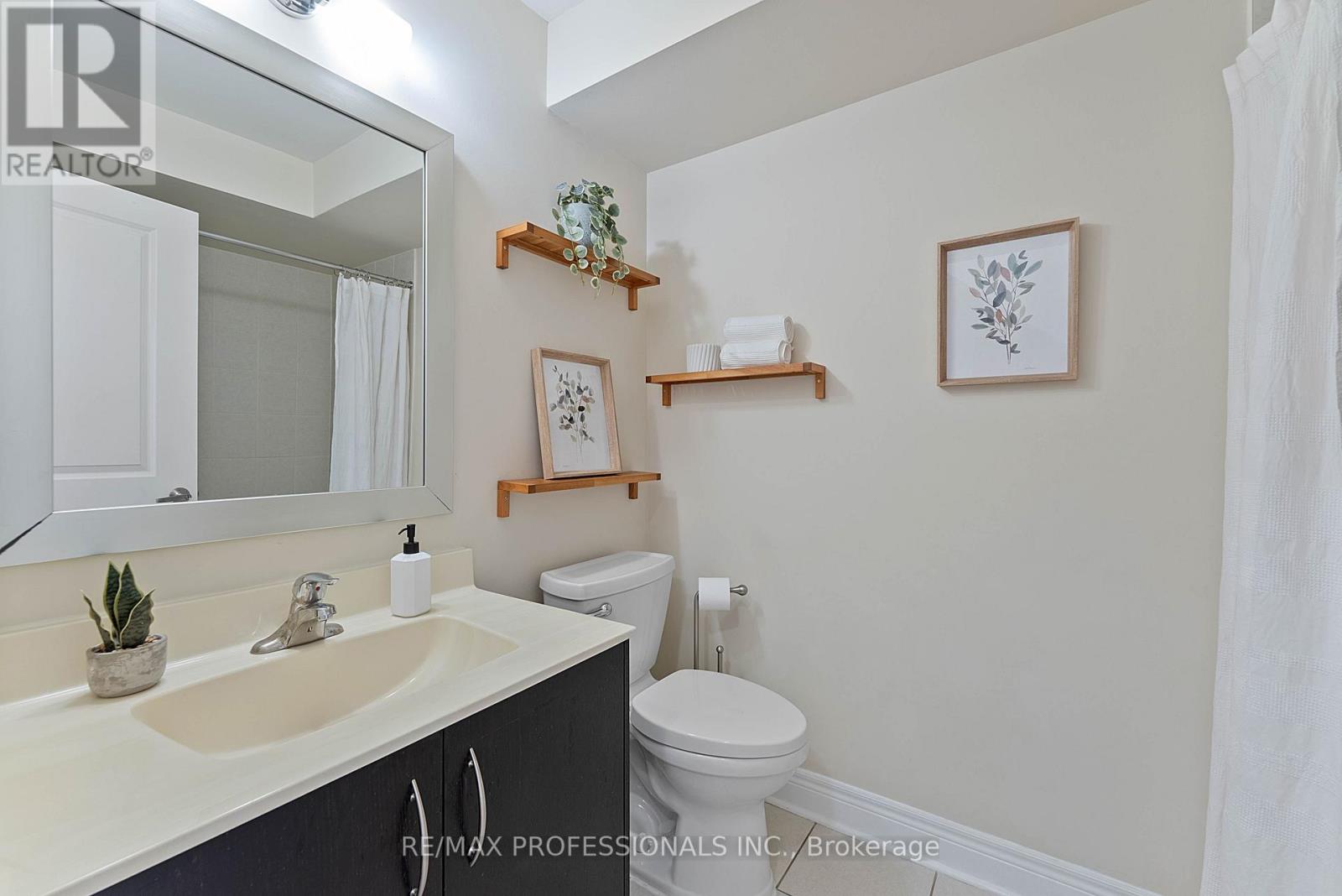 819b Oxford Street, Toronto, Ontario  M8Z 0B3 - Photo 35 - W13031606