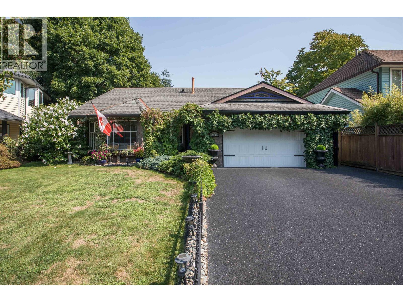 12388 Nikola Street, Pitt Meadows, British Columbia  V3Y 2K8 - Photo 2 - R3109690