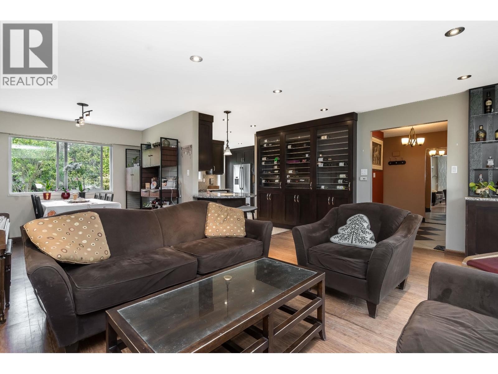 5463 50 Avenue, Ladner, British Columbia  V4K 2A1 - Photo 10 - R3113398