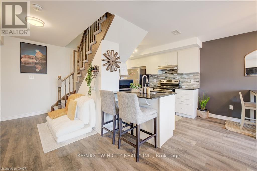 142 Daylily Lane, Kitchener, Ontario  N2R 0L7 - Photo 17 - X13032350