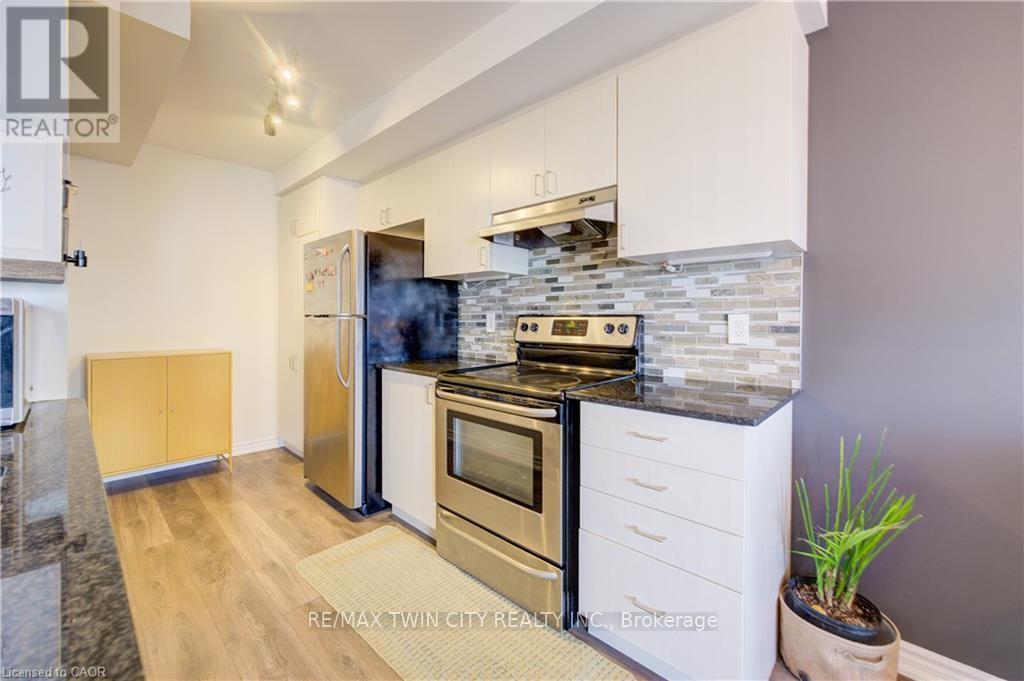 142 Daylily Lane, Kitchener, Ontario  N2R 0L7 - Photo 18 - X13032350