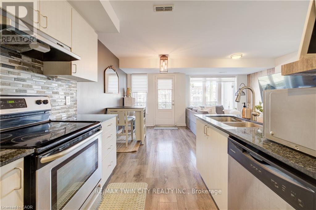 142 Daylily Lane, Kitchener, Ontario  N2R 0L7 - Photo 19 - X13032350