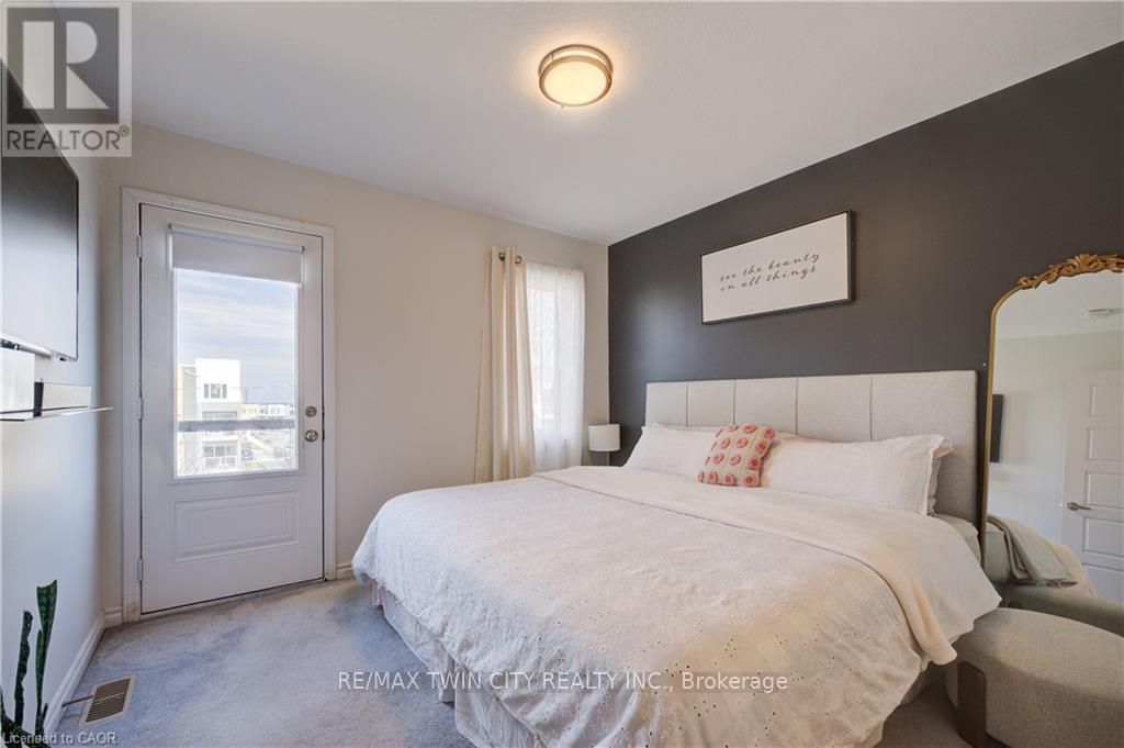 142 Daylily Lane, Kitchener, Ontario  N2R 0L7 - Photo 26 - X13032350