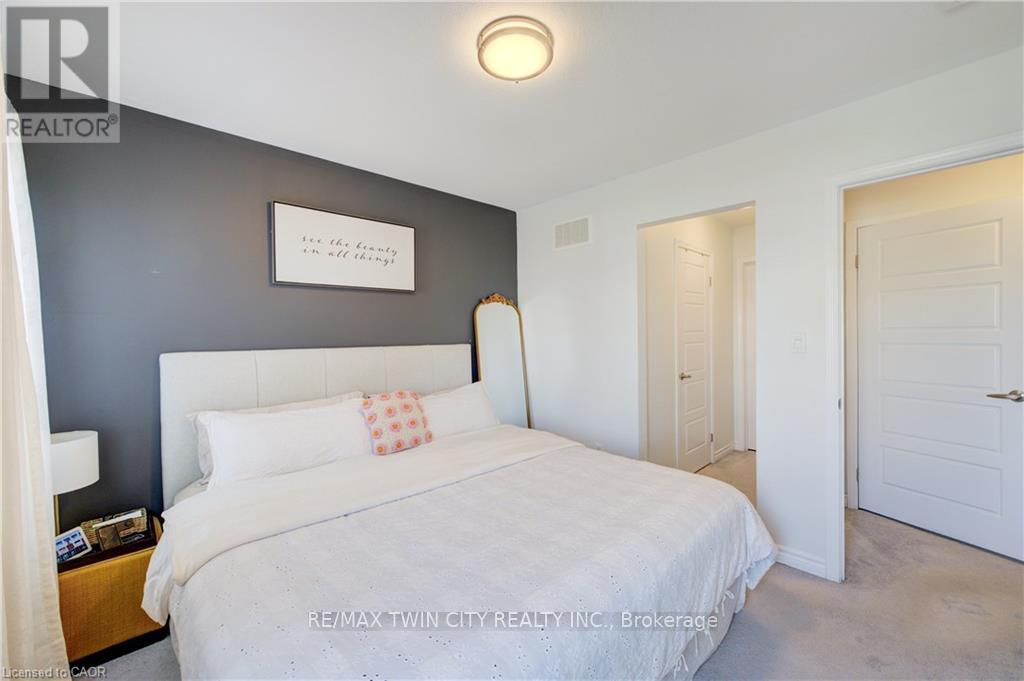 142 Daylily Lane, Kitchener, Ontario  N2R 0L7 - Photo 28 - X13032350