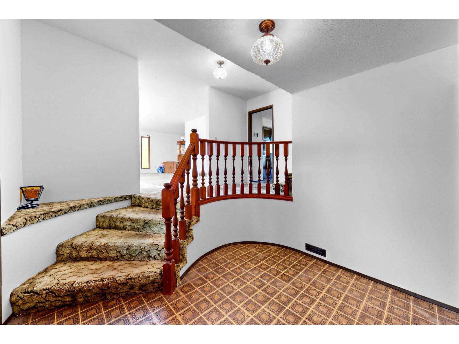 2117 180 Street, Surrey, British Columbia  V3Z 9V7 - Photo 3 - R3114755