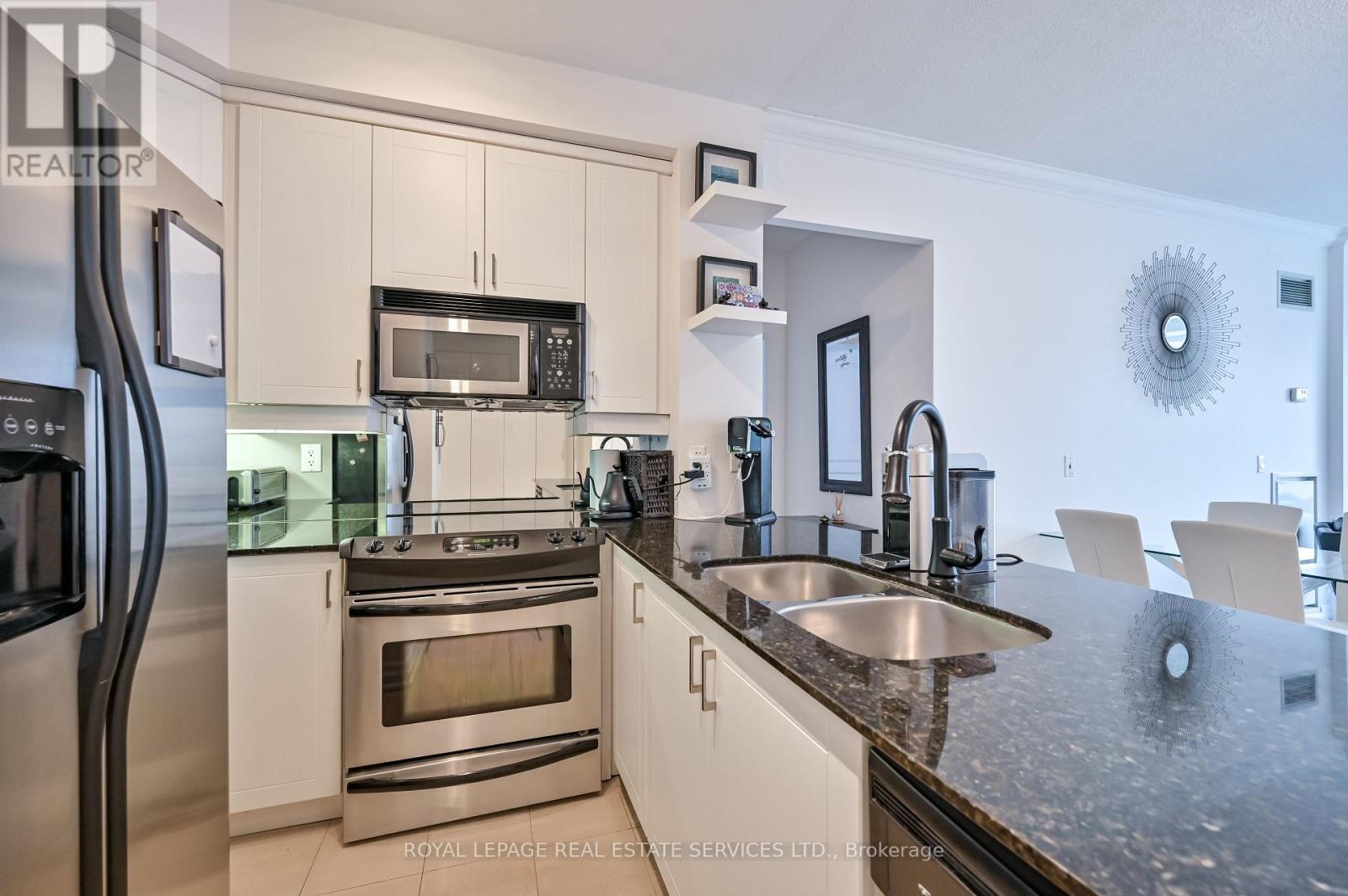 1113 - 2083 Lake Shore Boulevard W, Toronto, Ontario  M8V 4G2 - Photo 5 - W13011642