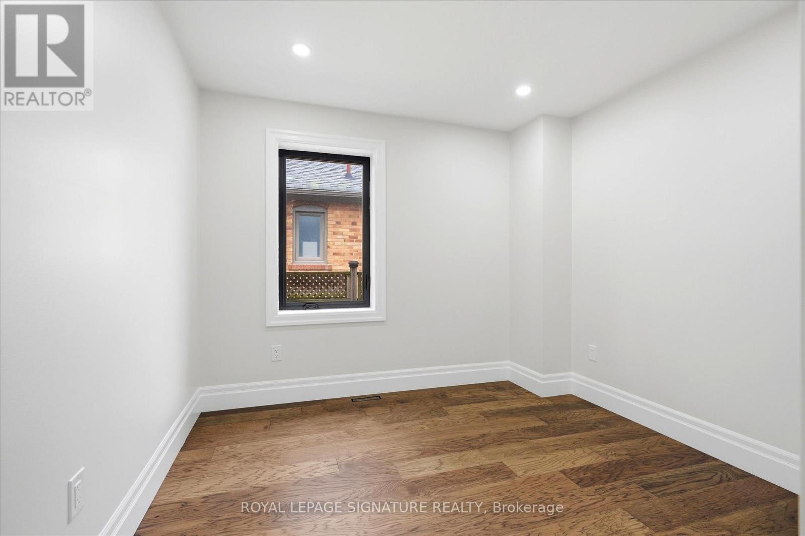 24 Treeview Drive, Toronto, Ontario  M8W 4B9 - Photo 15 - W13029572