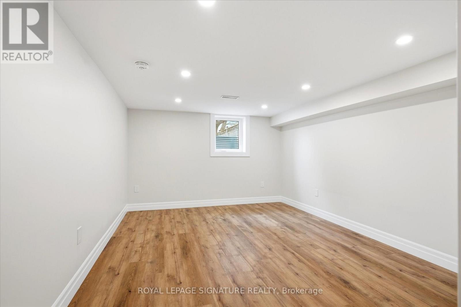 24 Treeview Drive, Toronto, Ontario  M8W 4B9 - Photo 34 - W13029572