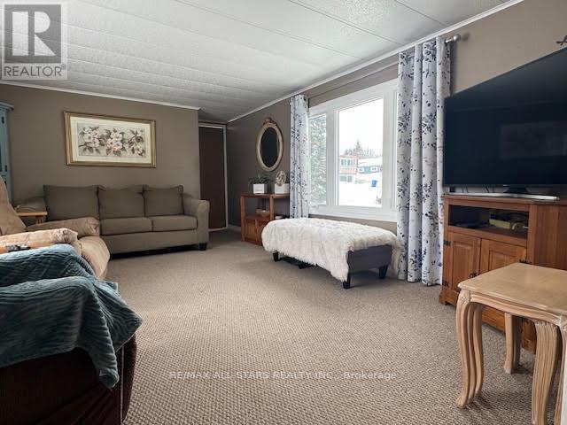 13 Fenelon Way, Kawartha Lakes, Ontario  K9V 0H9 - Photo 7 - X12842546