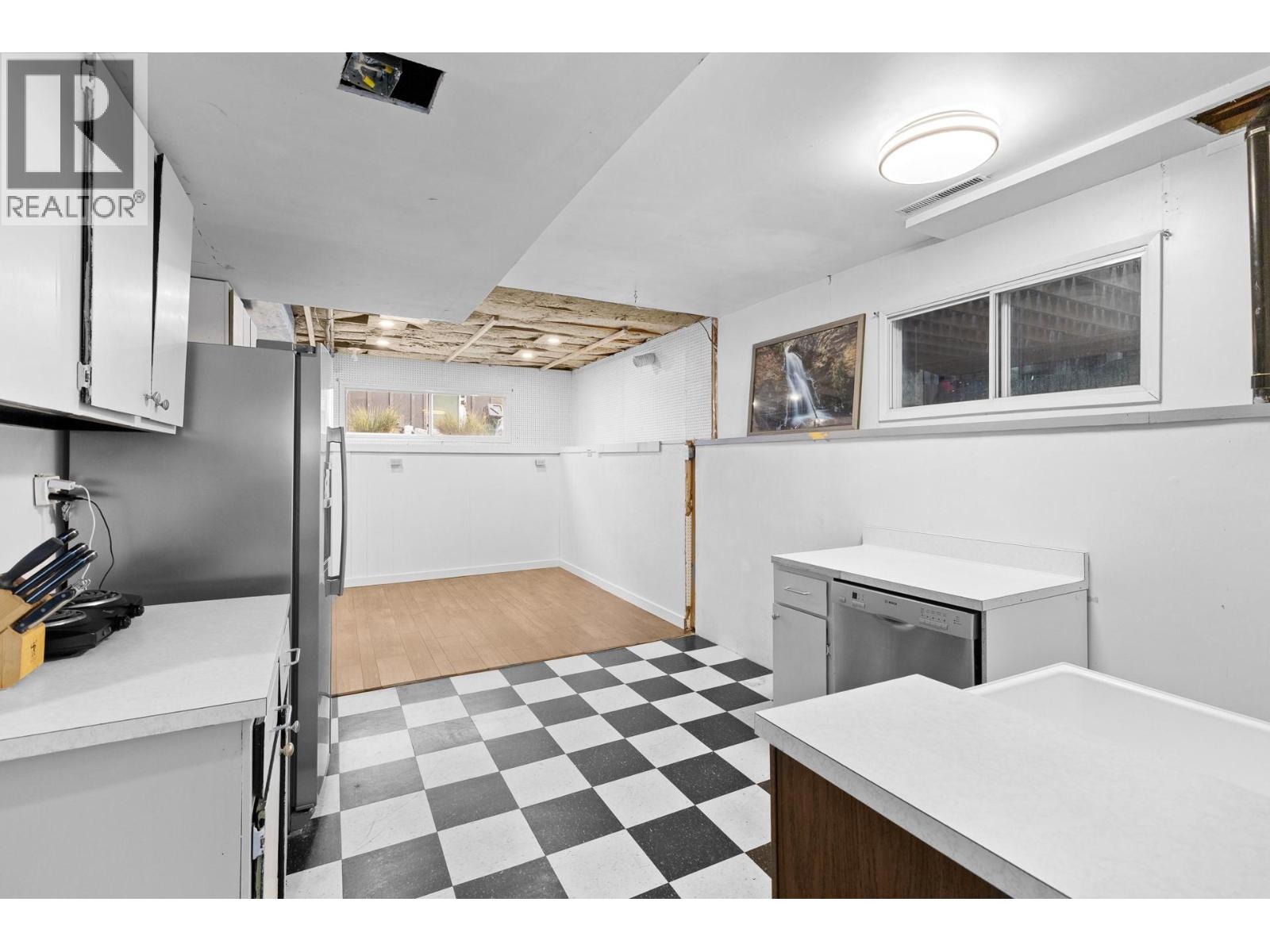 3103 13th Street, Vernon, British Columbia  V1T 6T6 - Photo 38 - 10384177