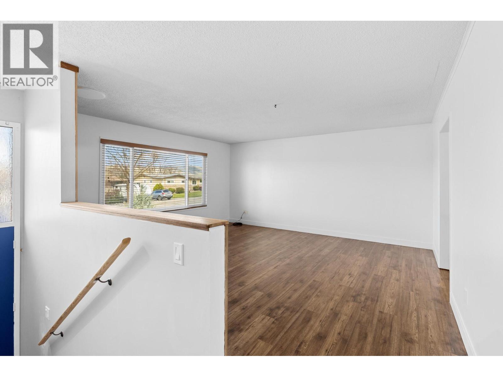 3103 13th Street, Vernon, British Columbia  V1T 6T6 - Photo 7 - 10384177