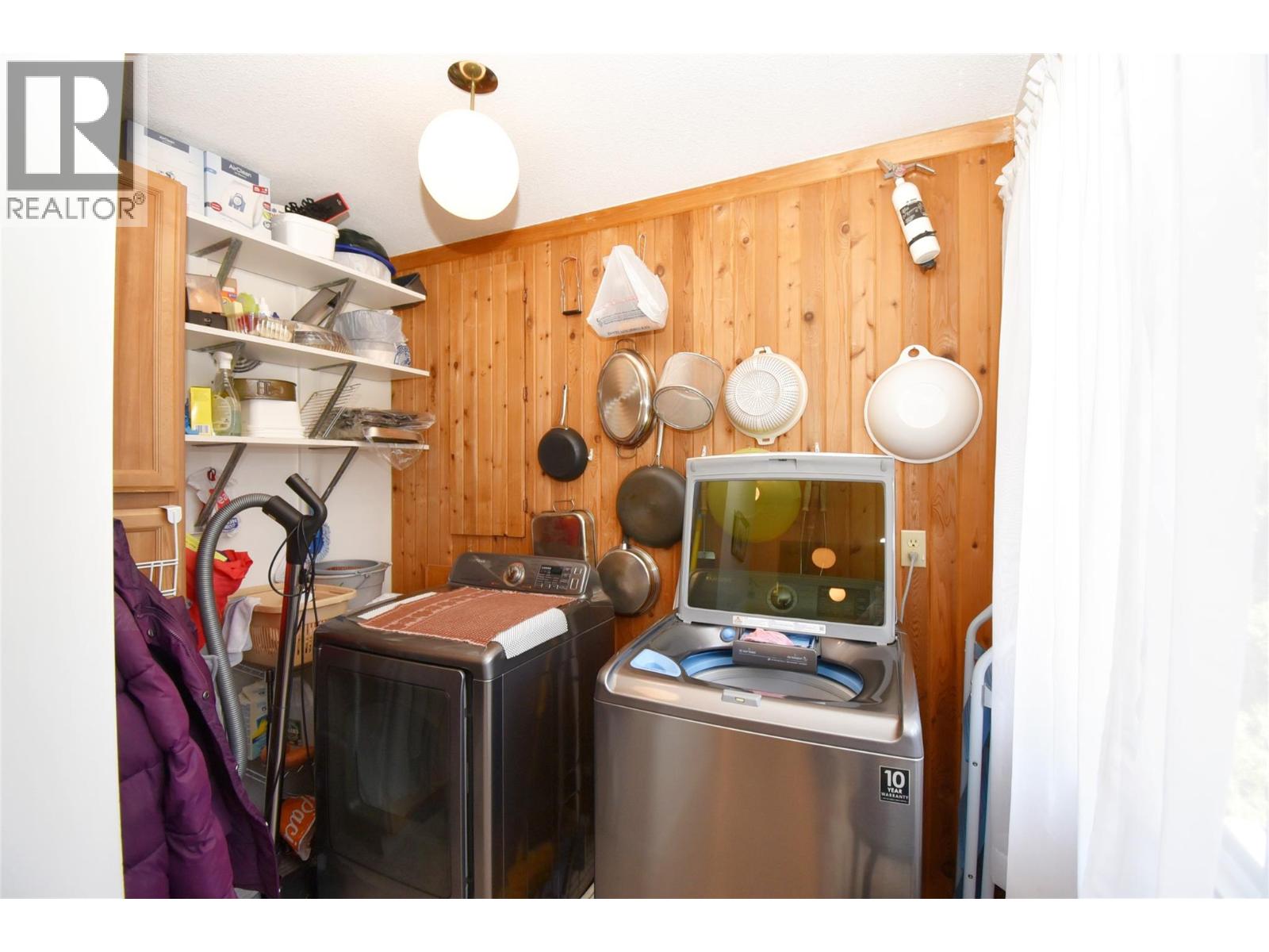 5755 Mcclure Road, Vernon, British Columbia  V1B 3R1 - Photo 18 - 10384060