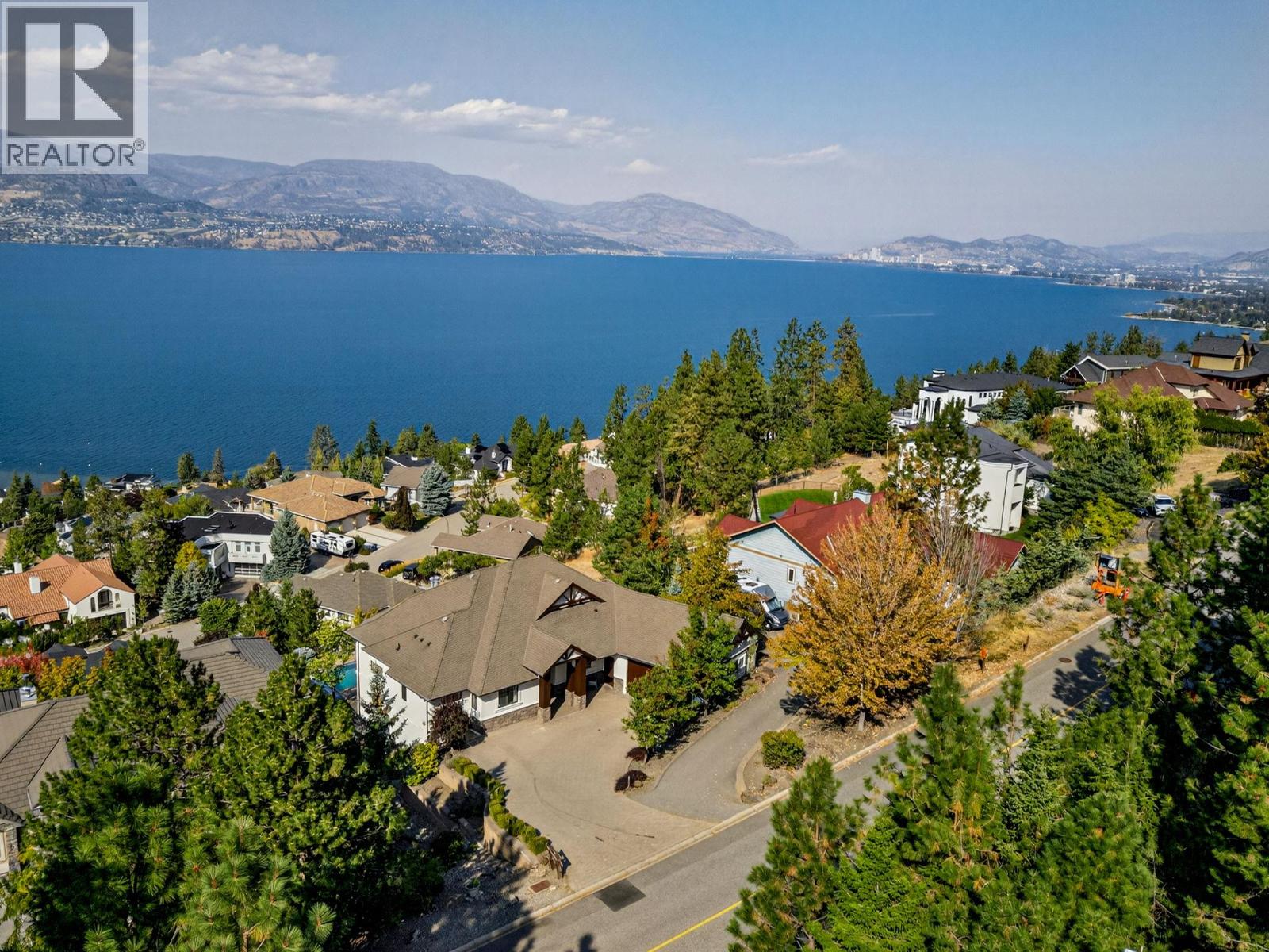 390 Okaview Road, Kelowna, British Columbia  V1W 4K3 - Photo 2 - 10378222