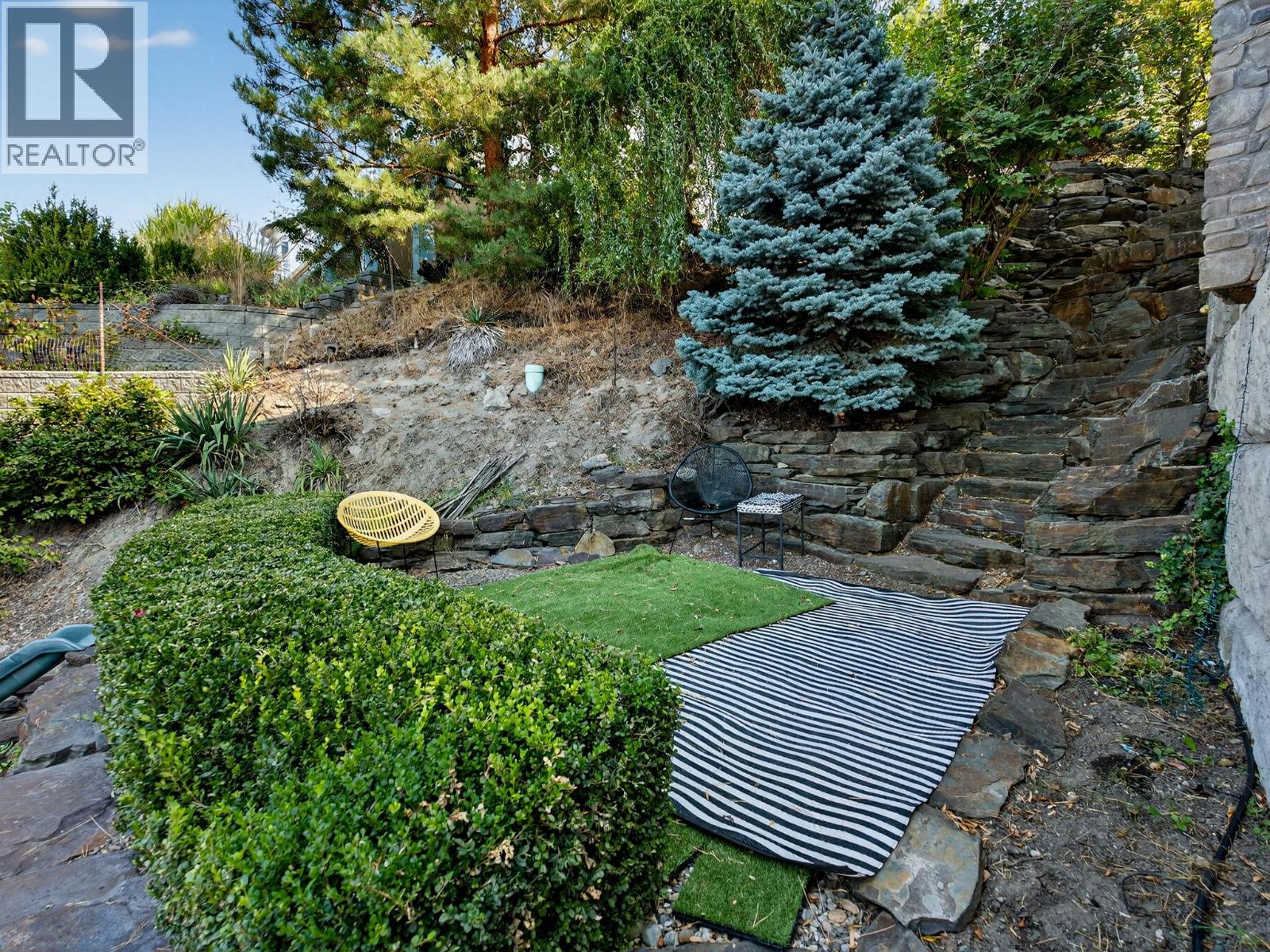 390 Okaview Road, Kelowna, British Columbia  V1W 4K3 - Photo 33 - 10378222