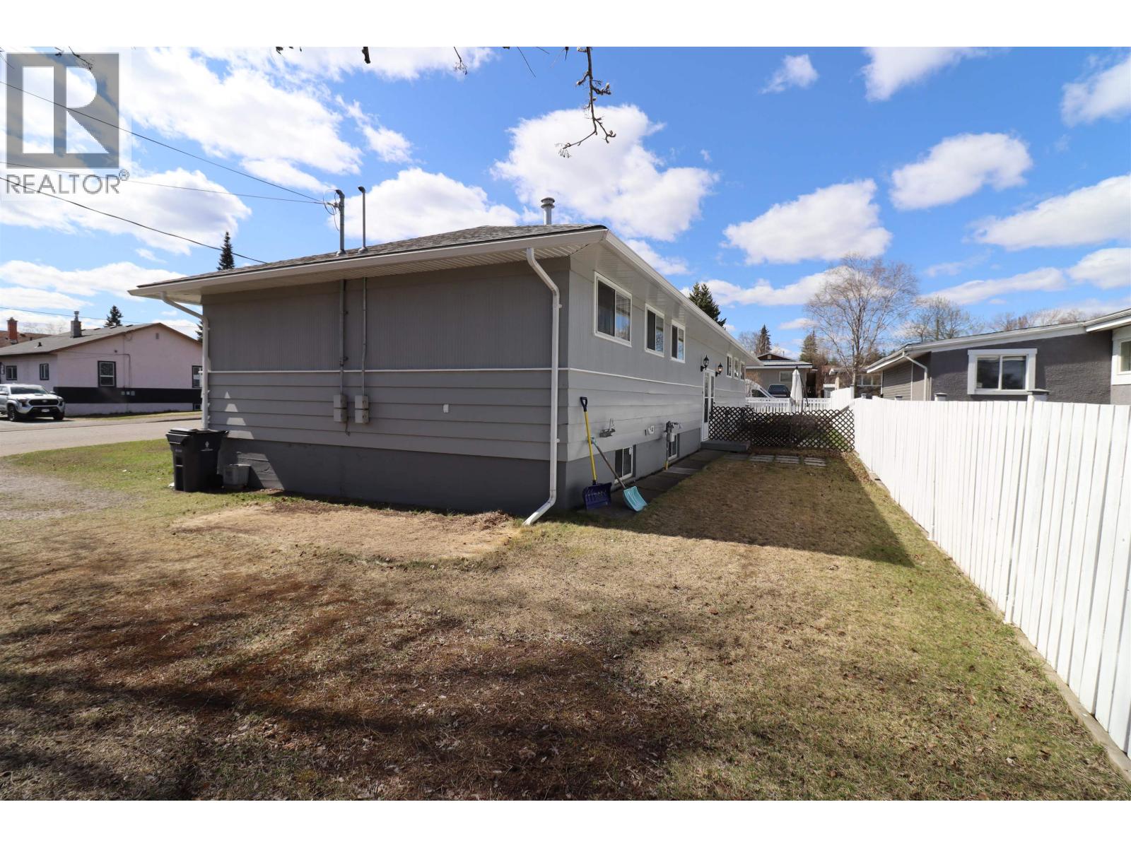 2650-2680 3rd Avenue, Prince George, British Columbia  V2M 1H2 - Photo 3 - R3091189