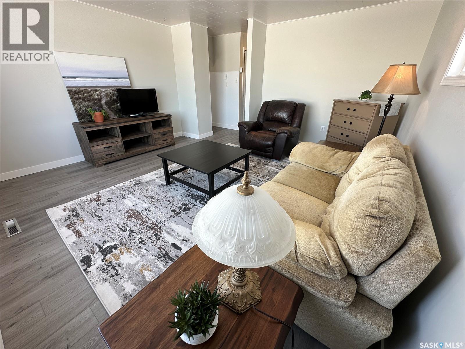 105 5th Avenue W, Shellbrook, Saskatchewan  S0J 2E0 - Photo 10 - SK033190