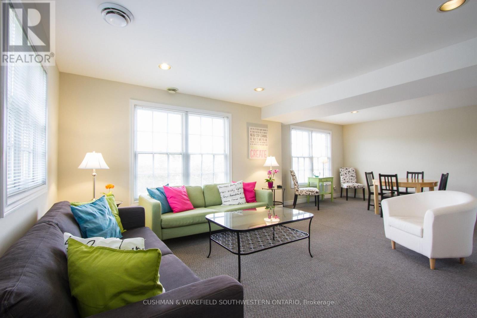 359-363 Duckworth Street, Barrie (Grove East), Ontario  L4M 3X8 - Photo 14 - S13032480