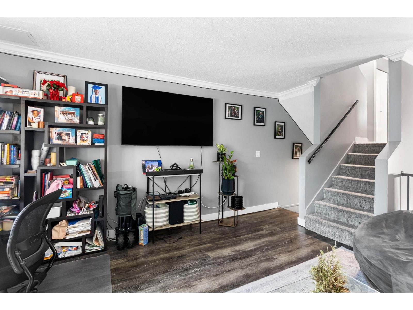 29 33293 E Bourquin Crescent, Abbotsford, British Columbia  V2S 1Y2 - Photo 3 - R3114575